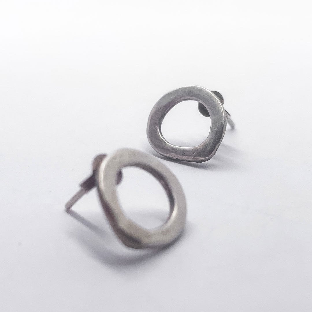 Abstract Single Circle Earrings in Sterling Silver - HerbertandWilks Jewellery