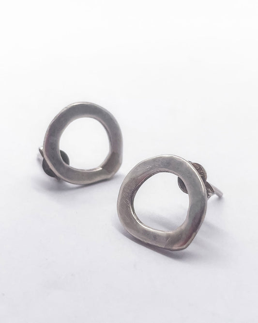 Abstract Single Circle Earrings in Sterling Silver - HerbertandWilks Jewellery