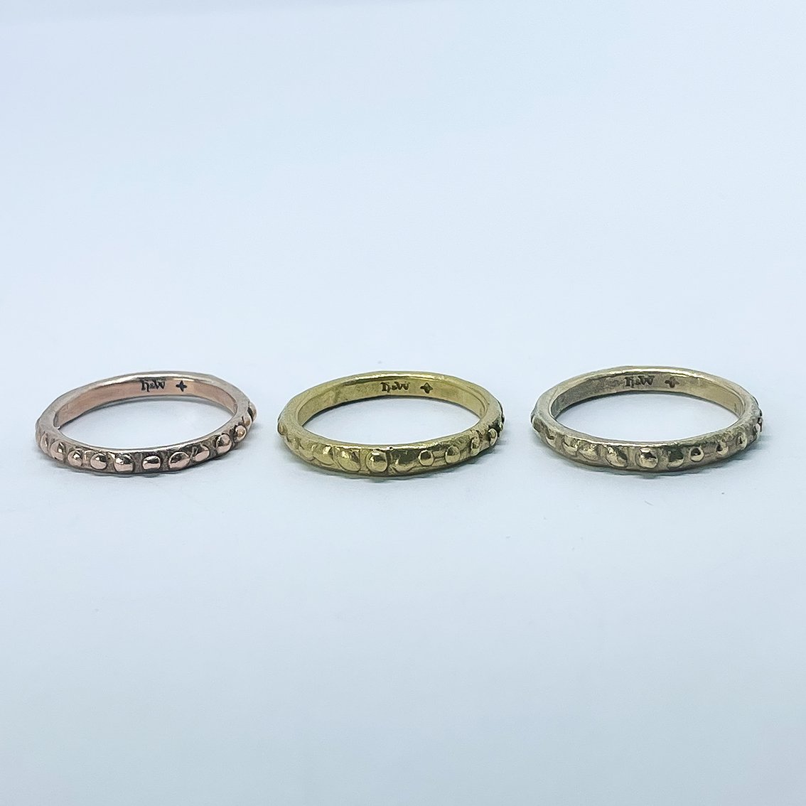 Fluid - 2mm Textured Ring Band - 9ct Yellow Gold - HerbertandWilks Jewellery