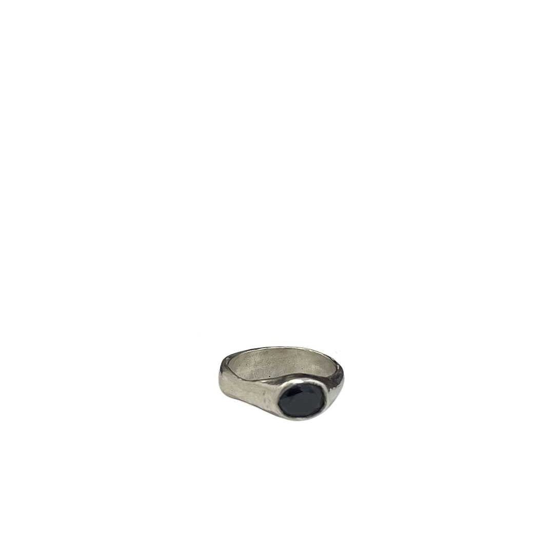 Kamahi Signet Ring - Pinky Ring – Solid Sterling Silver and Black Sapphire Ring - HerbertandWilks Jewellery