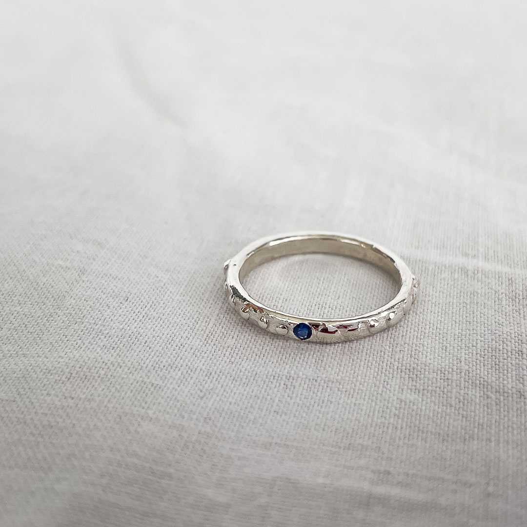 Single Sapphire Fluid Stacking Ring - HerbertandWilks Jewellery